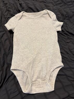Carter's Light Gray Short-Sleeve Baby Bodysuit